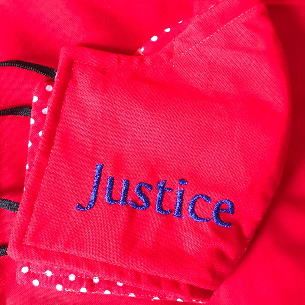 Red Justice Reversible - Picture 2 of 3